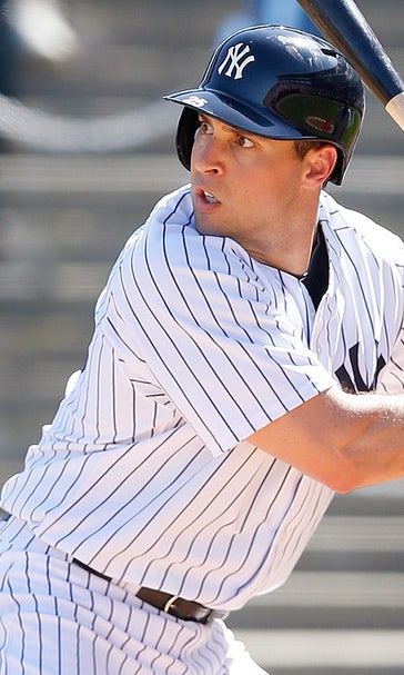 Yankees slugger Mark Teixeira OK after being hit on knee by pitch